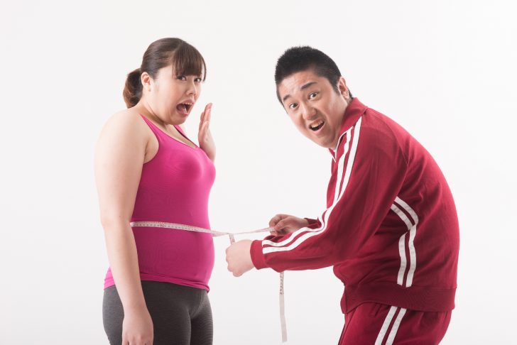 下腹ポッコリのアラフォー女子